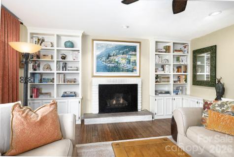 24 Woodcrest Road Asheville NC 28804