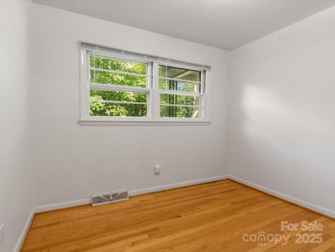 21 Cedar Hill Circle Asheville NC 28806
