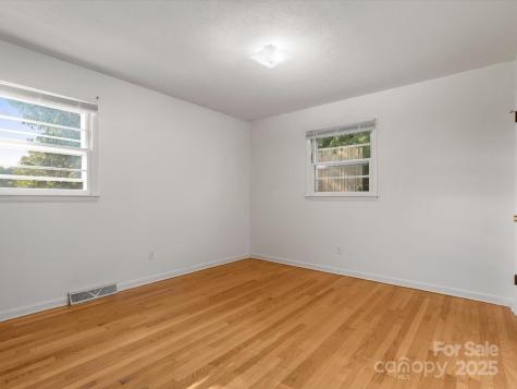 21 Cedar Hill Circle Asheville NC 28806