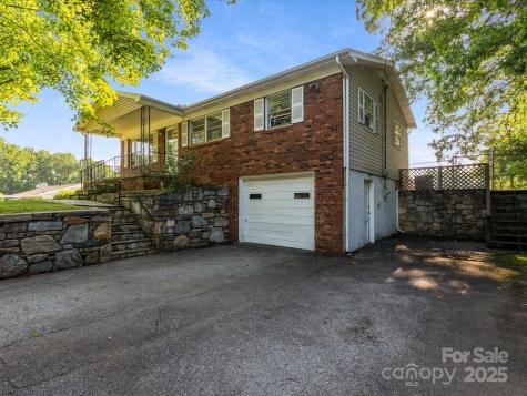 21 Cedar Hill Circle Asheville NC 28806