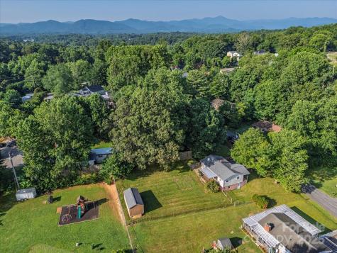 21 Cedar Hill Circle Asheville NC 28806