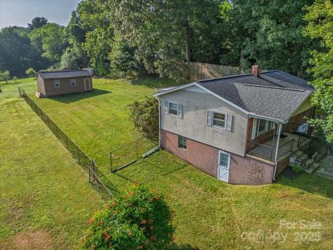 21 Cedar Hill Circle Asheville NC 28806