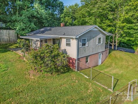 21 Cedar Hill Circle Asheville NC 28806