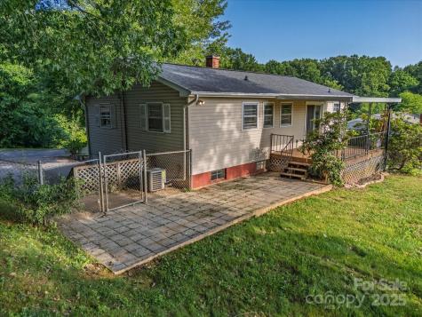 21 Cedar Hill Circle Asheville NC 28806
