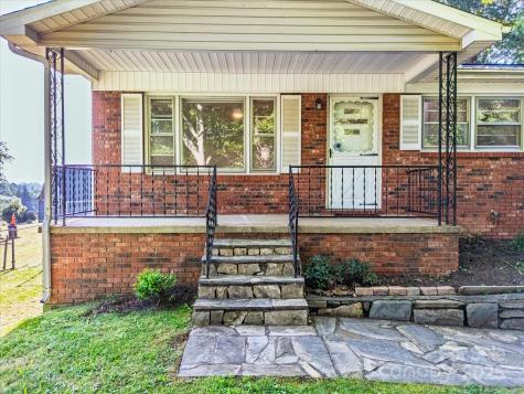 21 Cedar Hill Circle Asheville NC 28806