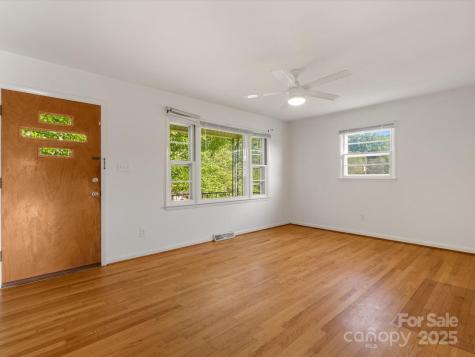 21 Cedar Hill Circle Asheville NC 28806