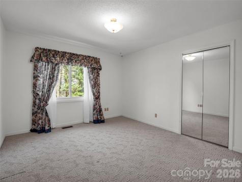 525 Maren Court Hendersonville NC 28739