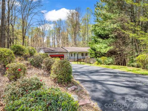 525 Maren Court Hendersonville NC 28739