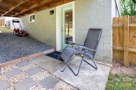 27 Melody Lane Asheville NC 28803