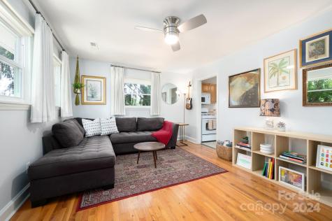27 Melody Lane Asheville NC 28803