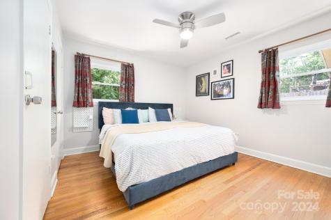 27 Melody Lane Asheville NC 28803