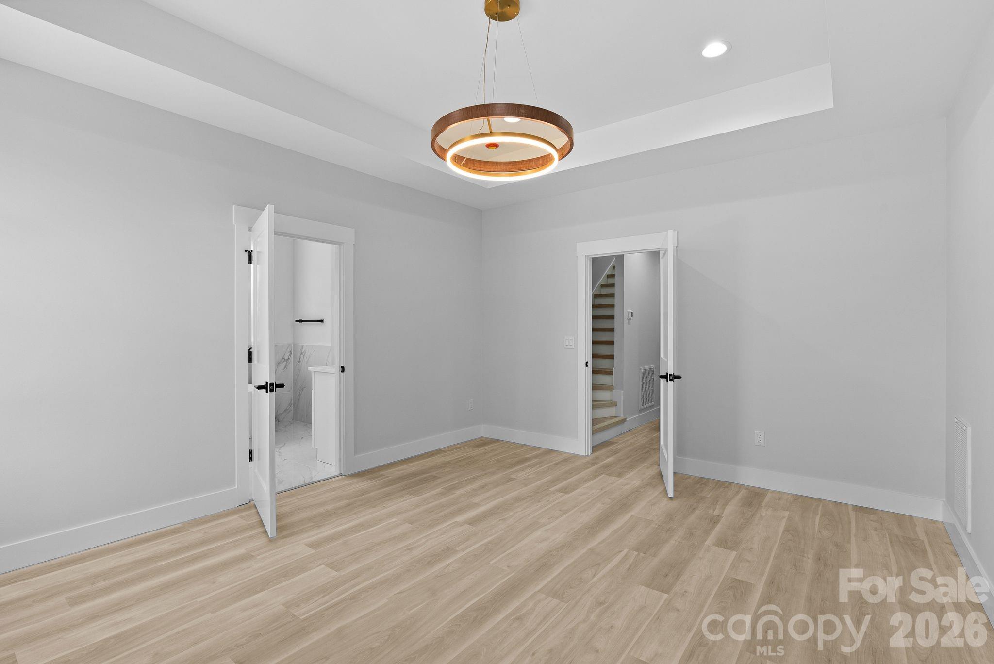 19 E Starnes Cove Road Asheville NC 28806