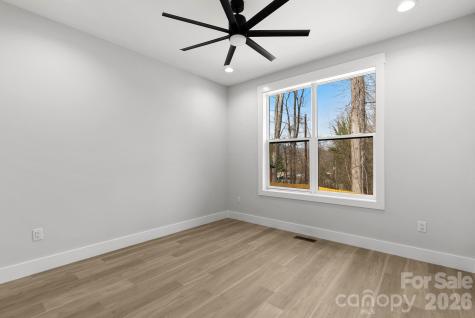 19 E Starnes Cove Road Asheville NC 28806