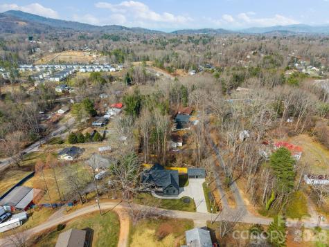 19 E Starnes Cove Road Asheville NC 28806