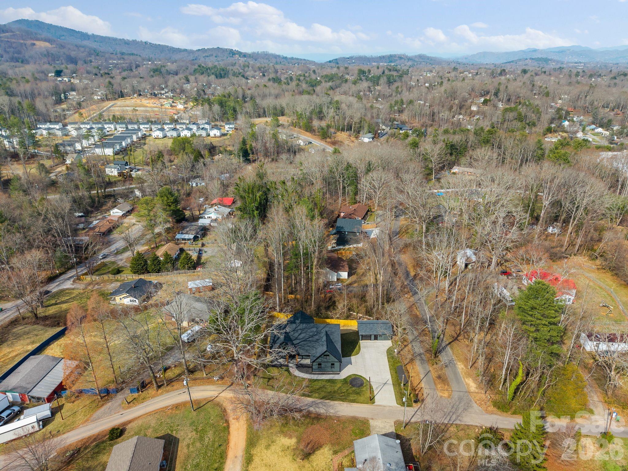 19 E Starnes Cove Road Asheville NC 28806