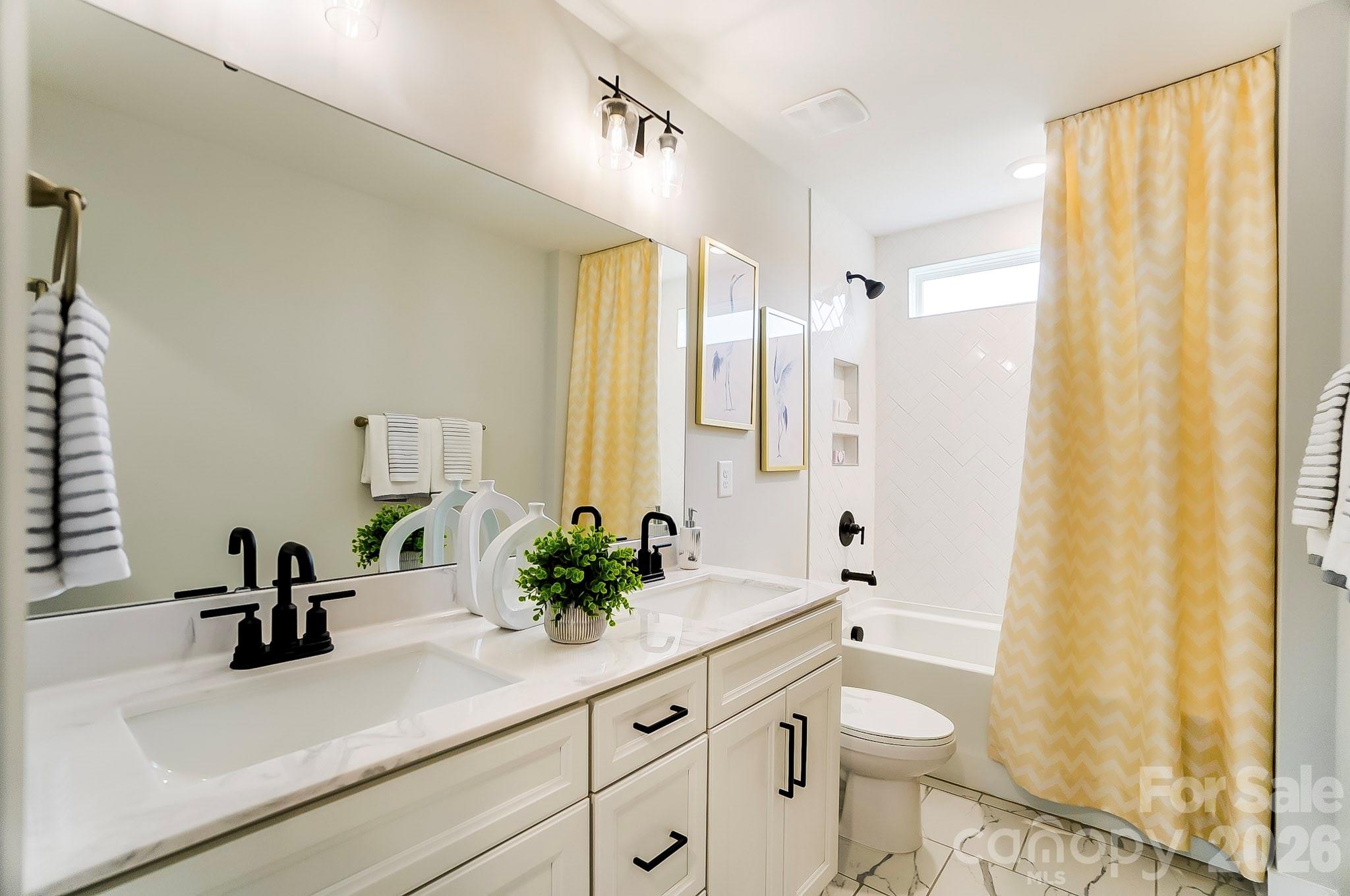 13123 Foxberry Road Charlotte NC 28213