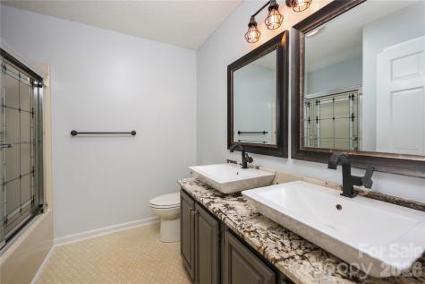 682 Cecil Street Thomasville NC 27360