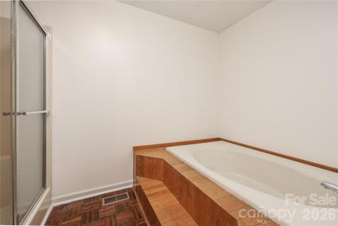 682 Cecil Street Thomasville NC 27360