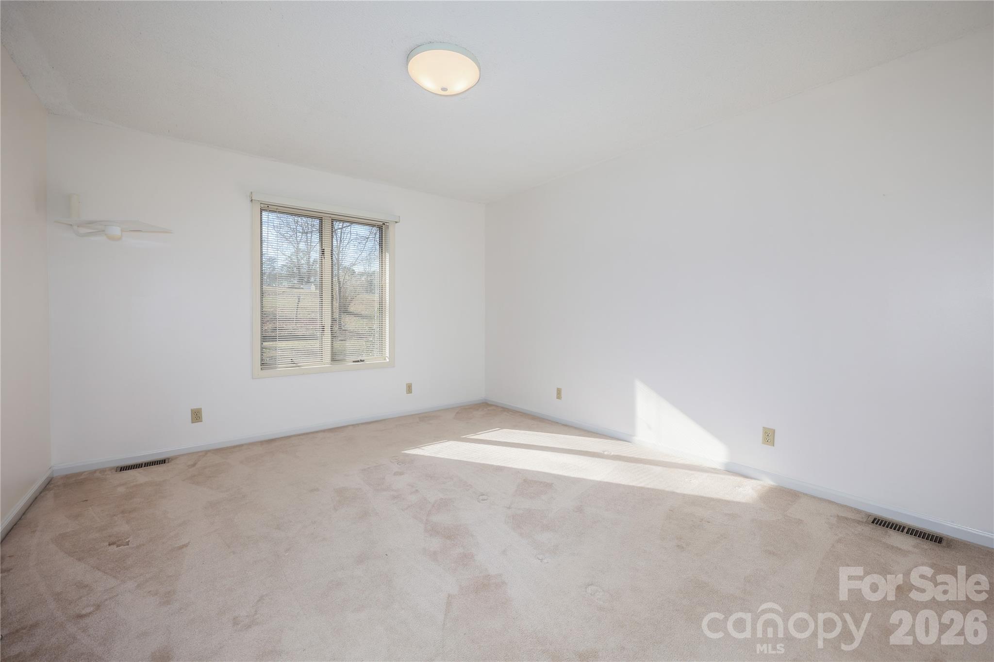 682 Cecil Street Thomasville NC 27360