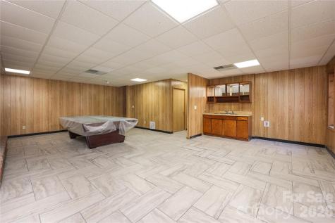 682 Cecil Street Thomasville NC 27360