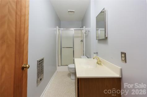 682 Cecil Street Thomasville NC 27360