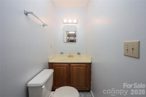 682 Cecil Street Thomasville NC 27360