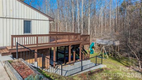 682 Cecil Street Thomasville NC 27360
