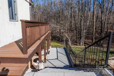 682 Cecil Street Thomasville NC 27360