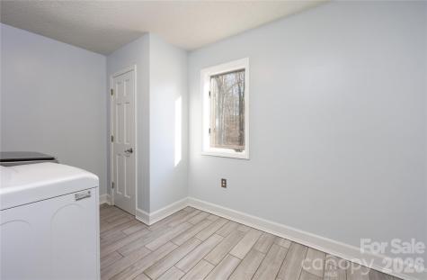 682 Cecil Street Thomasville NC 27360