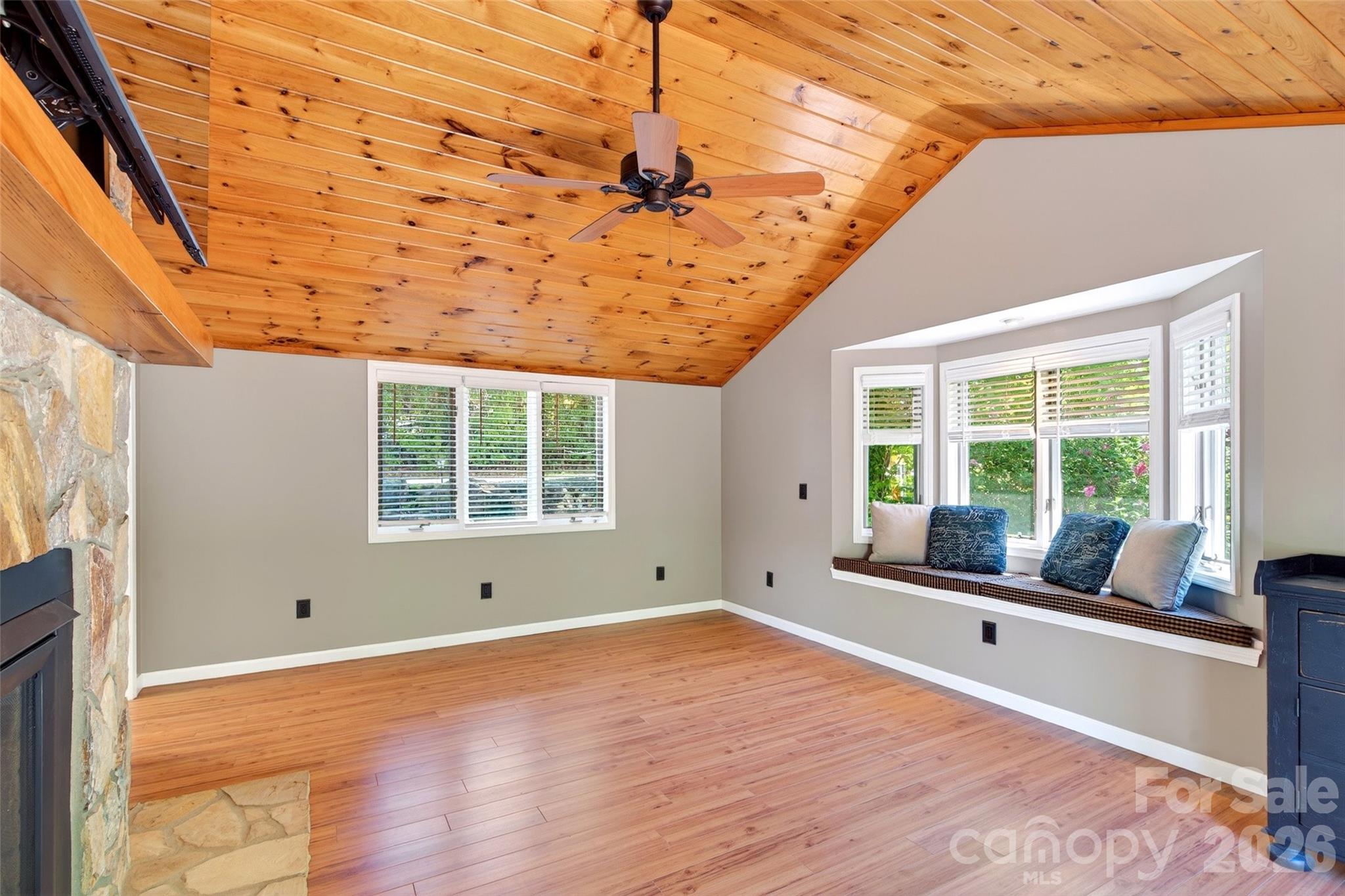 334 Harbor Lake Road Newland NC 28657