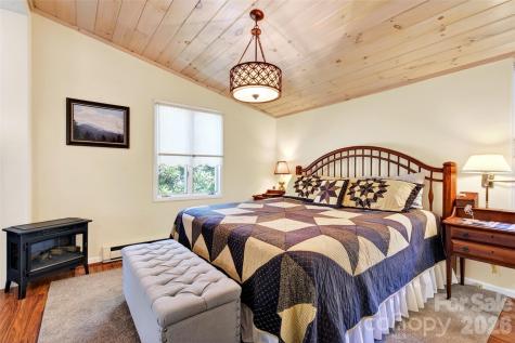 334 Harbor Lake Road Newland NC 28657
