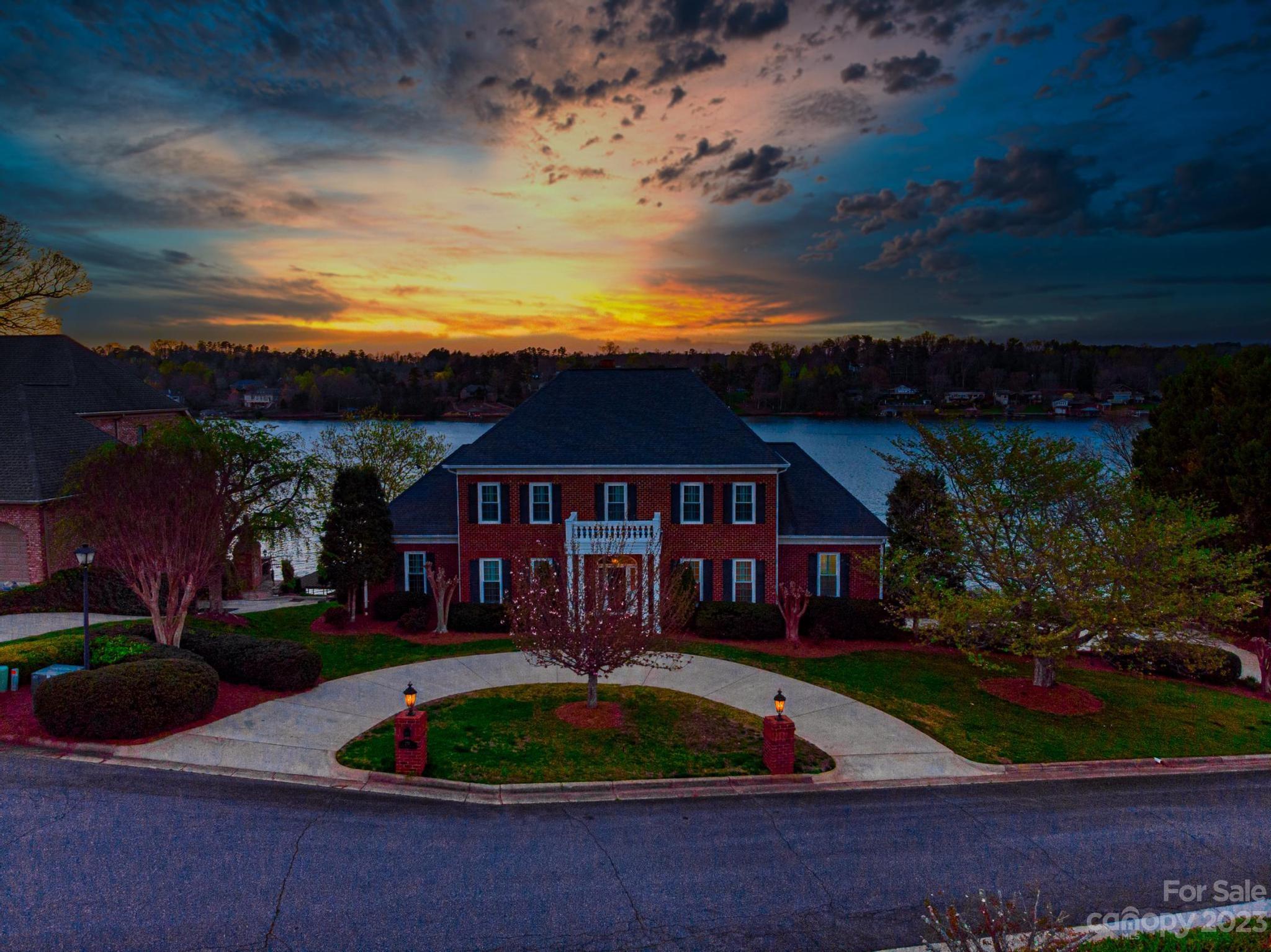 270 44th Avenue Circle NW Hickory NC 28601