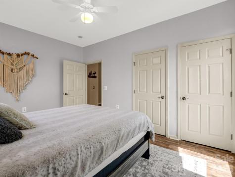 1424 Wolfpen Road Old Fort NC 28762