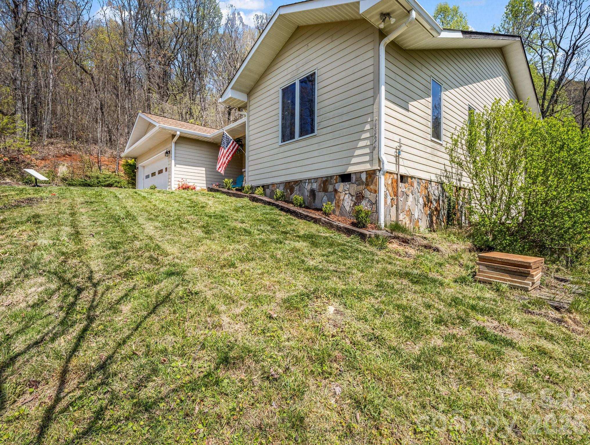 1424 Wolfpen Road Old Fort NC 28762