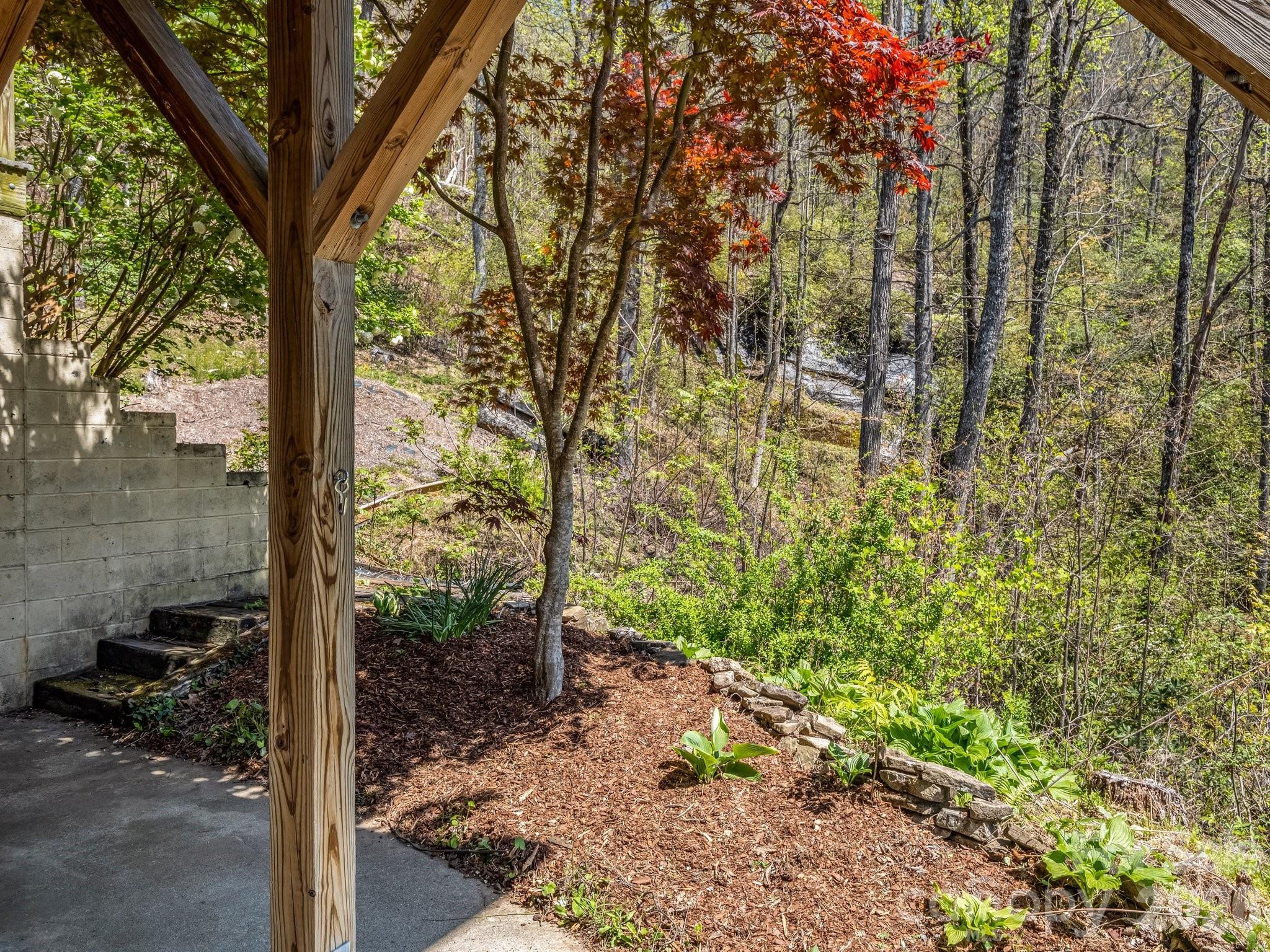 1424 Wolfpen Road Old Fort NC 28762