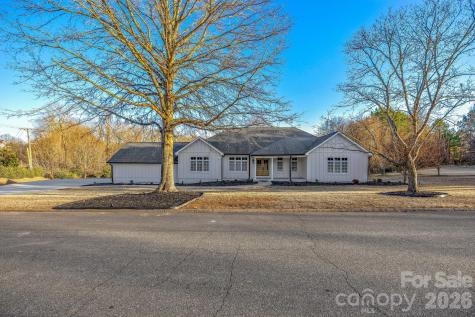1 Sweetbriar Court Greer SC 29650