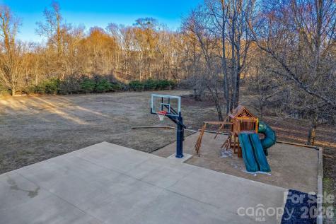 1 Sweetbriar Court Greer SC 29650