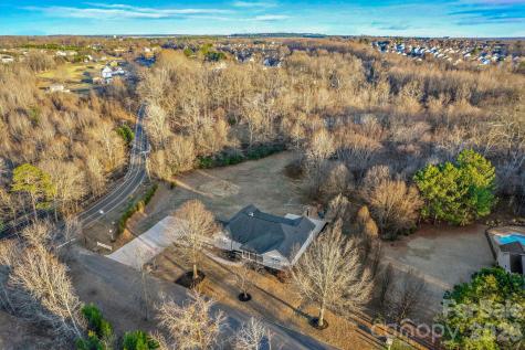 1 Sweetbriar Court Greer SC 29650