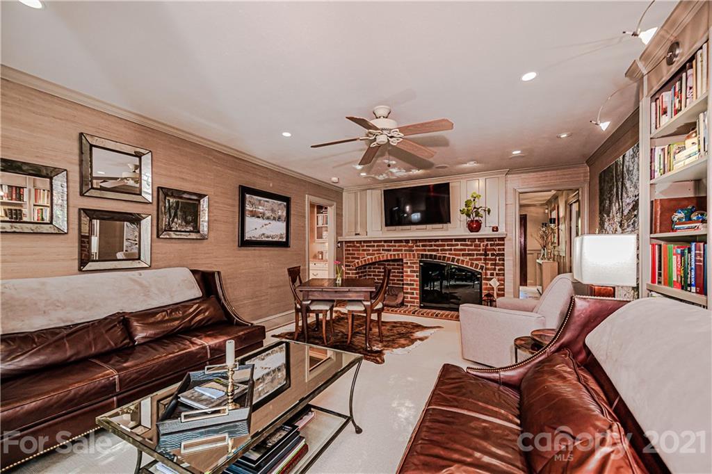 2220 Valencia Terrace Charlotte NC 28226