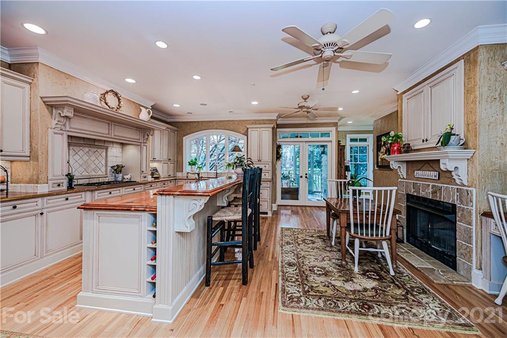2220 Valencia Terrace Charlotte NC 28226