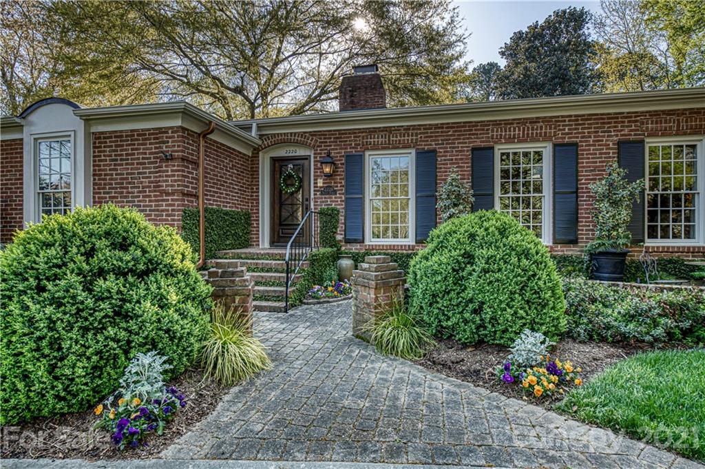 2220 Valencia Terrace Charlotte NC 28226