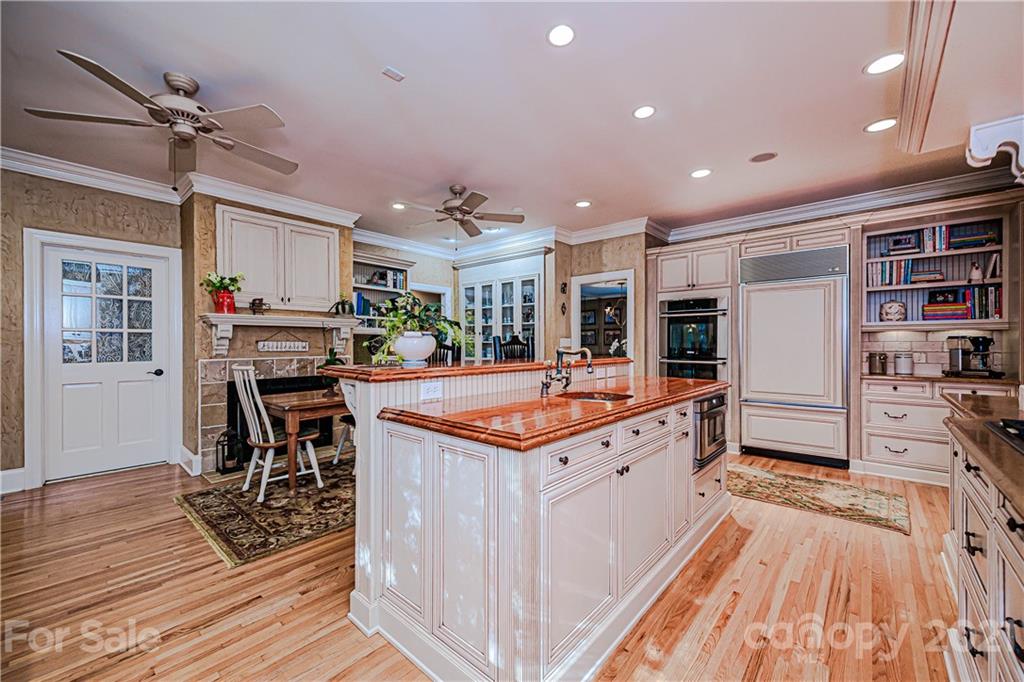 2220 Valencia Terrace Charlotte NC 28226