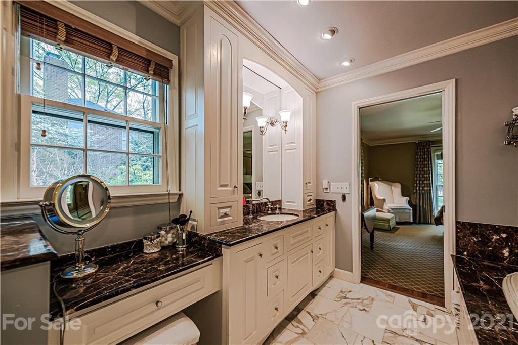 2220 Valencia Terrace Charlotte NC 28226