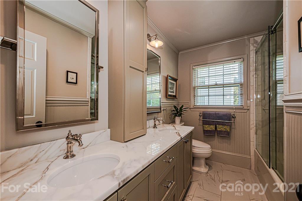 2220 Valencia Terrace Charlotte NC 28226