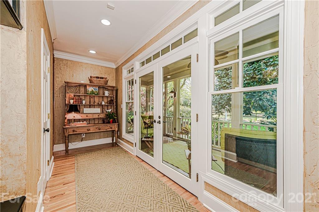 2220 Valencia Terrace Charlotte NC 28226