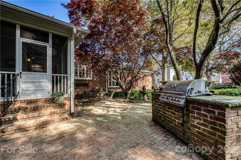 2220 Valencia Terrace Charlotte NC 28226