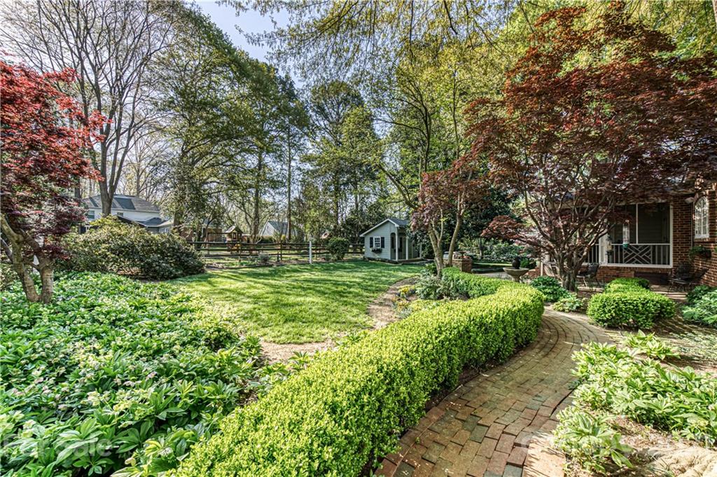 2220 Valencia Terrace Charlotte NC 28226