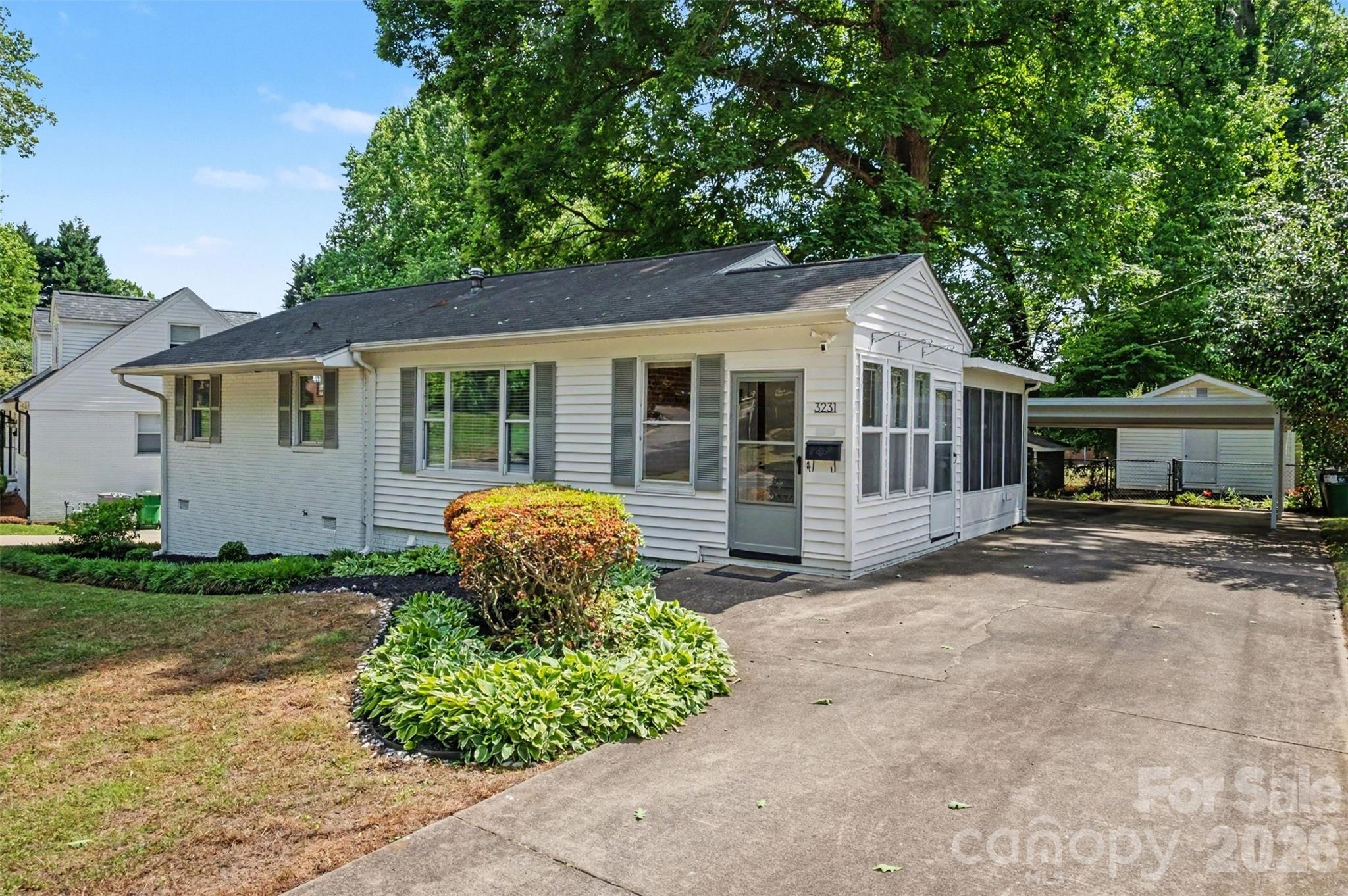 3231 Eastwood Drive Charlotte NC 28205