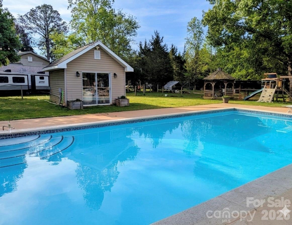 5226 Old Plank Road Iron Station NC 28080
