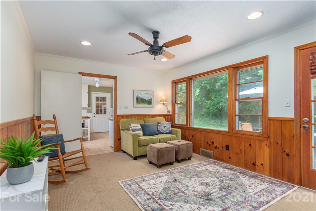 4 Graystone Road Asheville NC 28804